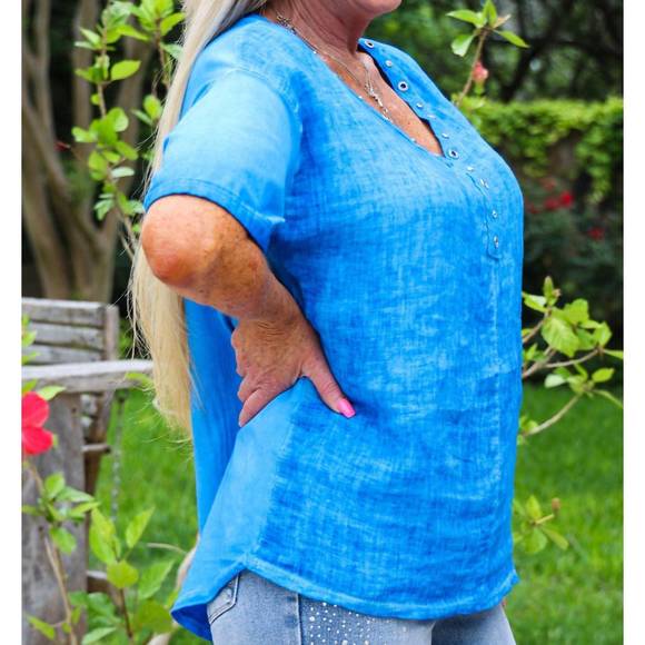 NEW LOOK MODE USA v- neckline linen shirt in royal blue - Picture 2 of 3